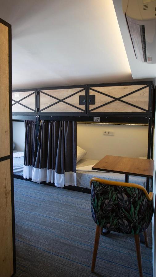 Musk24H Hostel Istanbul Exterior photo